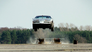 空飛ぶ自動車事故 (原題：Flying Car Crash)の写真