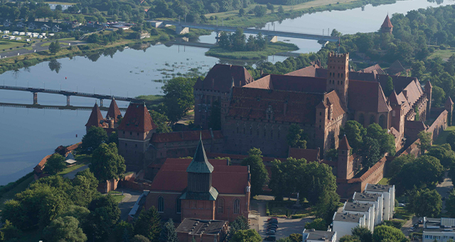 不屈の国 ポーランド (原題: Poland)の写真