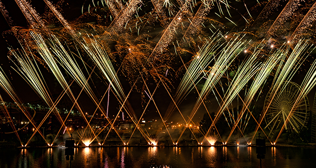花火 (原題: Pyrotechnics)の写真
