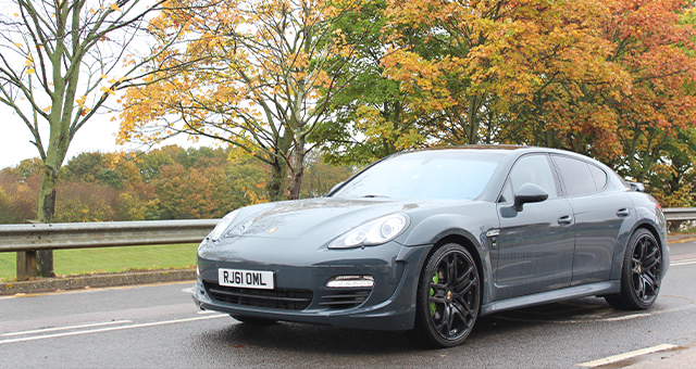 ポルシェ・パナメーラ (原題: Porsche Panamera)の写真