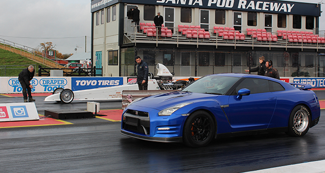 日産・GT-R (原題: Nissan GTR)の写真