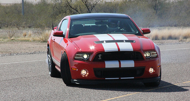 マスタング (原題: Supercars: Mustang)の写真
