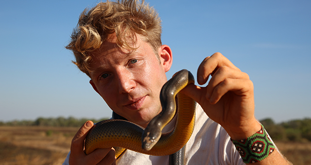 幻のオーエンペリを探せ (原題: Hunting the Ghost Serpent)の写真