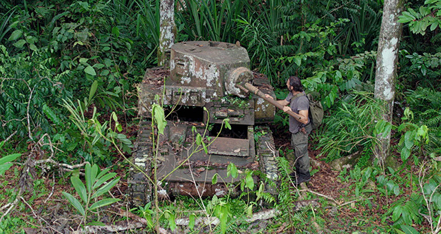無人島からの生還 (原題: Desert Island Manhunt)の写真