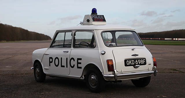 レースに復活！？ミニクーパーS (原題: Mini Cooper)の写真