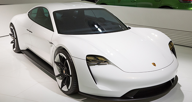 ポルシェ・タイカン (原題: Porsche Taycan)の写真