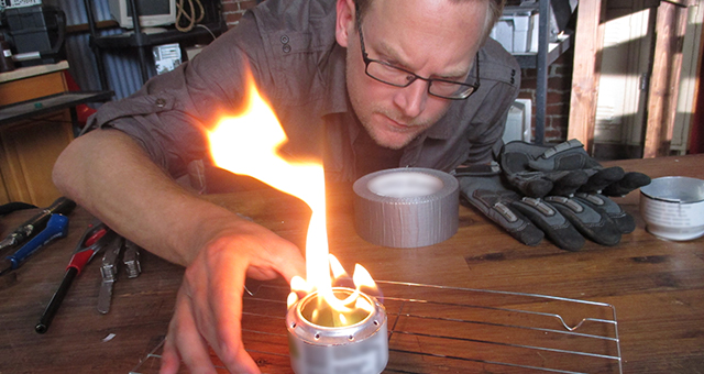 自然災害を生き延びるには (原題: Survival Hacks)の写真