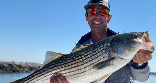 大都会ニューヨークで釣る魚 (原題: Hook In The Hudson)の写真
