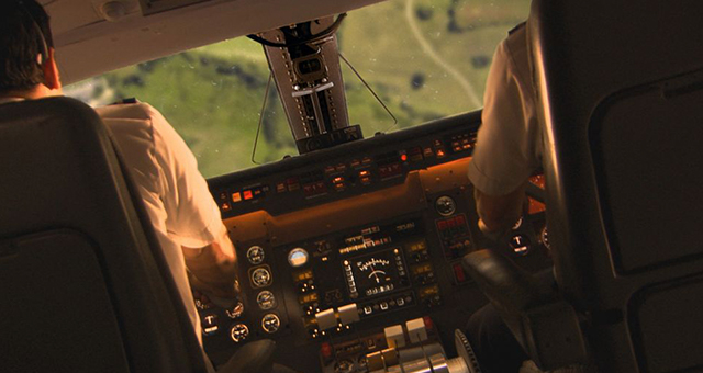 コンチネンタル・エクスプレス2574便 (原題: Breakup Over Texas)の写真