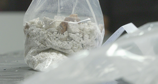 離婚夫婦の末路 (原題: Drugs and Divorce)の写真