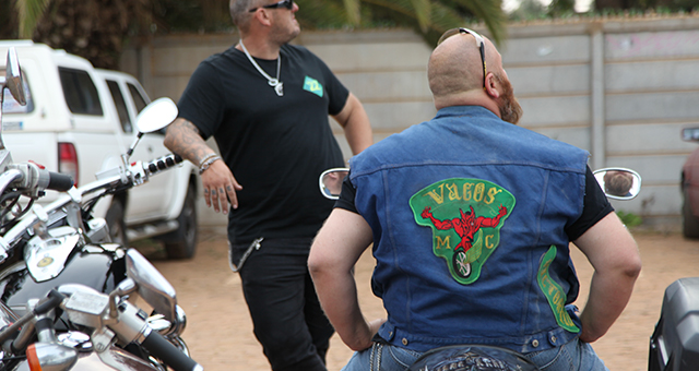 バイカーギャングに潜入捜査 (原題: Undercover Biker)の写真