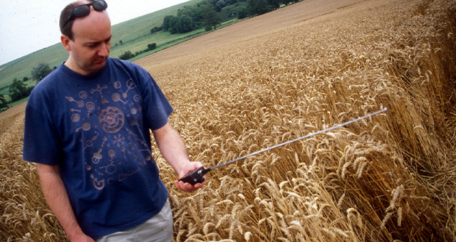 ミステリー・サークル (原題: Crop Circles)の写真