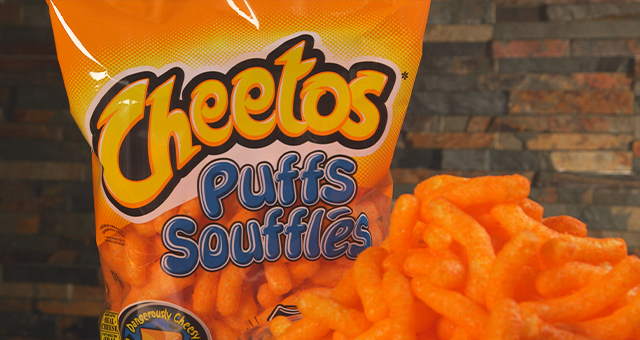 魅惑的な高級ボンボン (原題: Cheese Puffs & Truffles)の写真